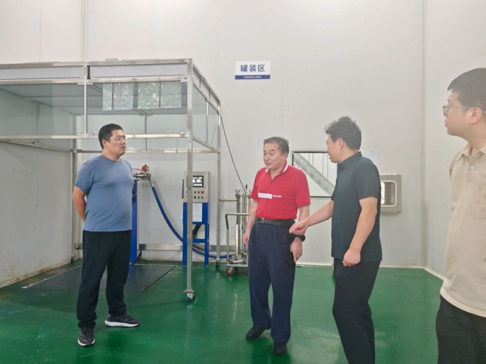 綠都沈總考察現(xiàn)場(chǎng).jpg